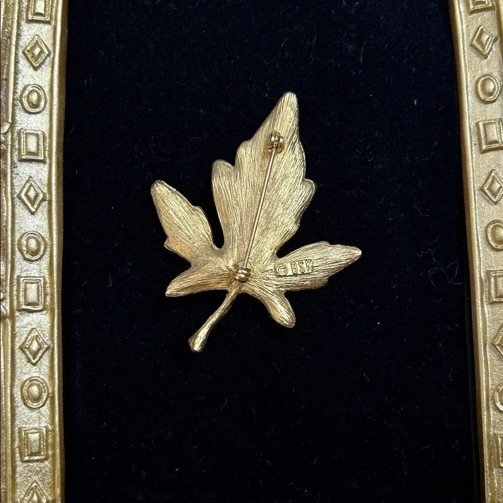 Vintage BSK Gold Maple Leaf Decorative Brooch